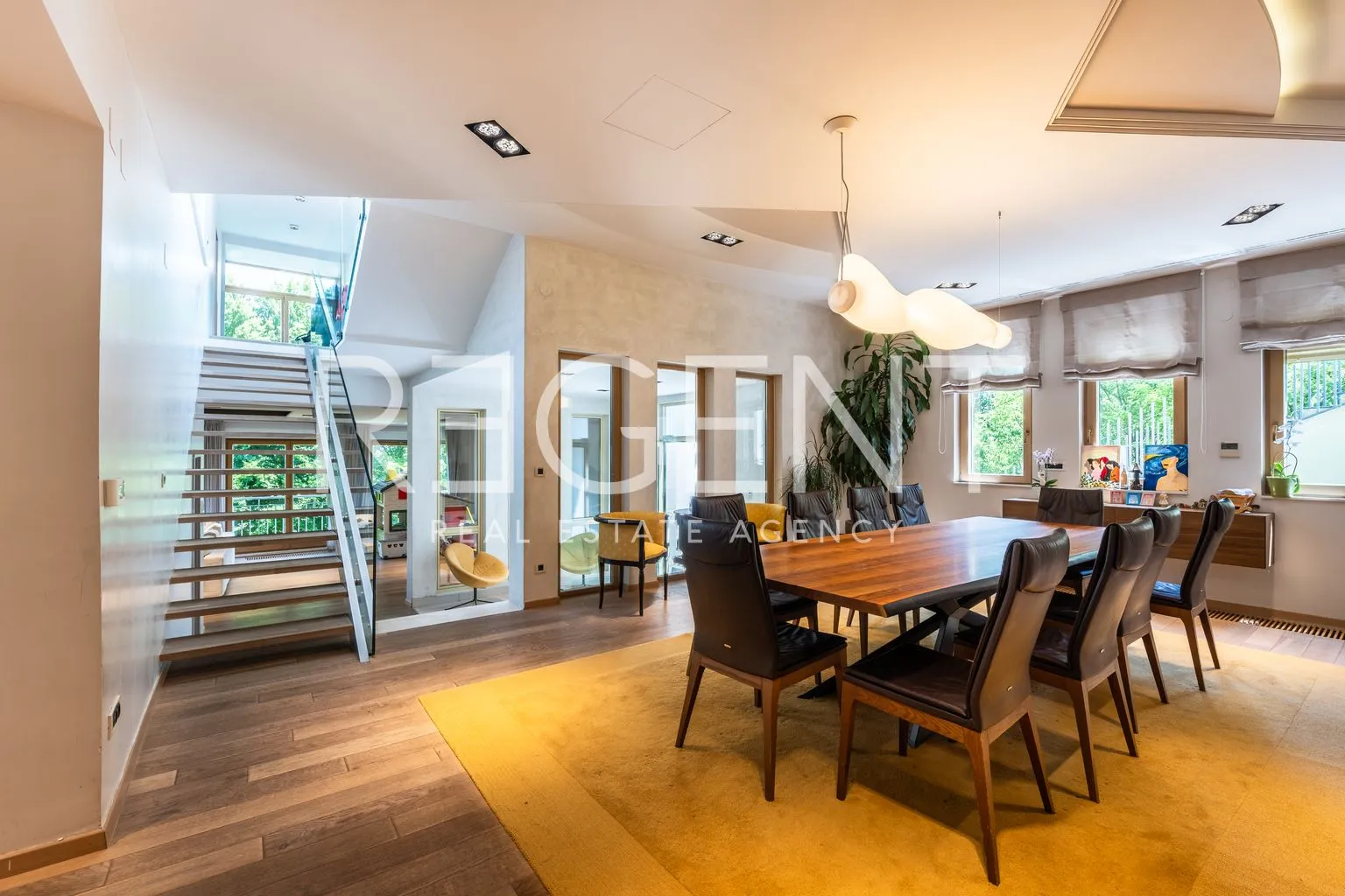 kuća 376 m², gornje prekrižje — parcela 704 m² - slika 5