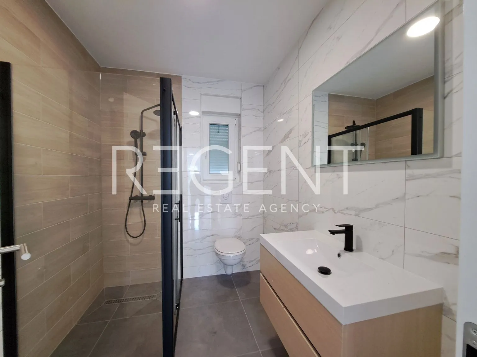 crikvenica - trosoban stan 58 m2 novogradnja - slika 2