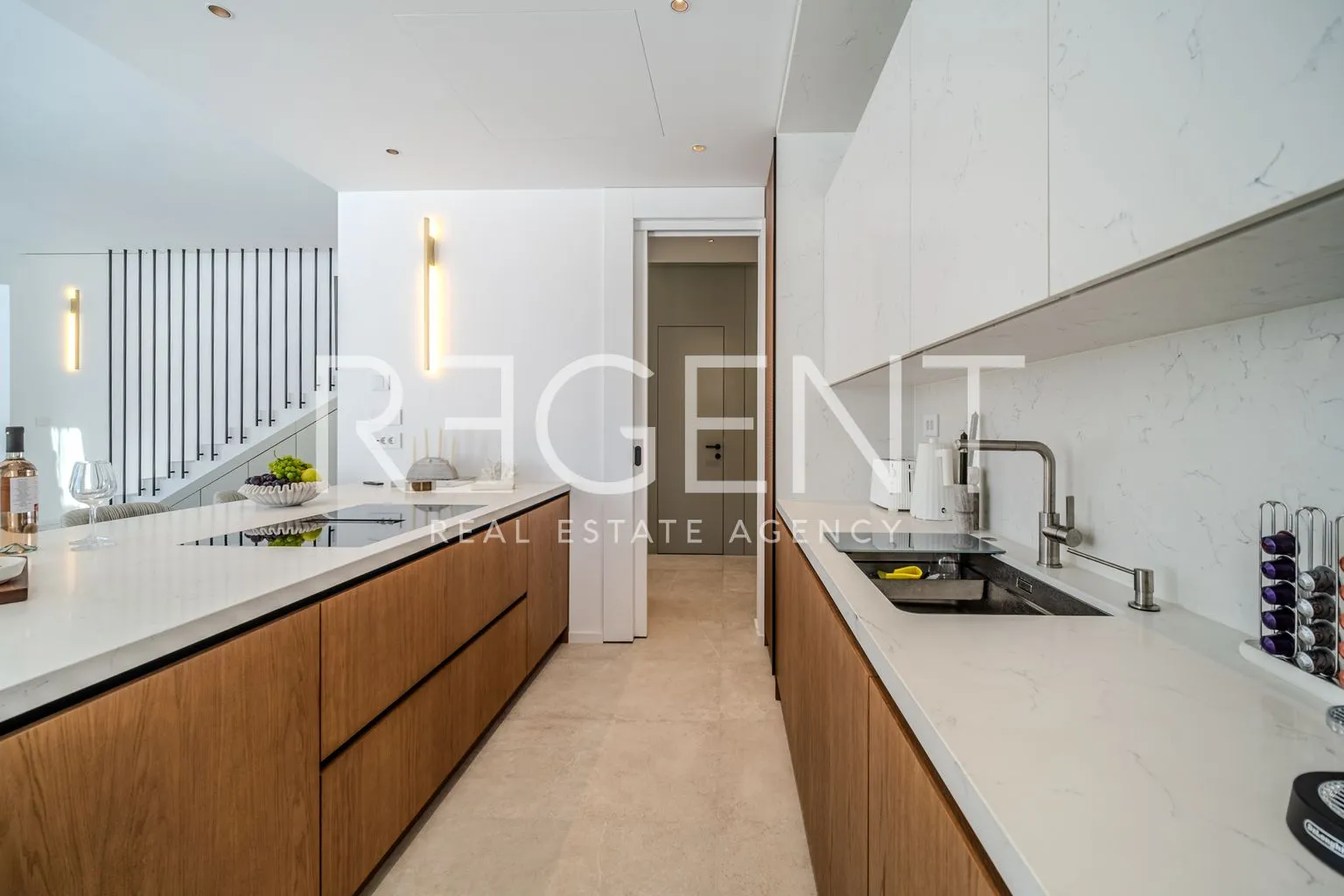 brač, sutivan - predivna vila u blizini mora 274m2 - slika 22