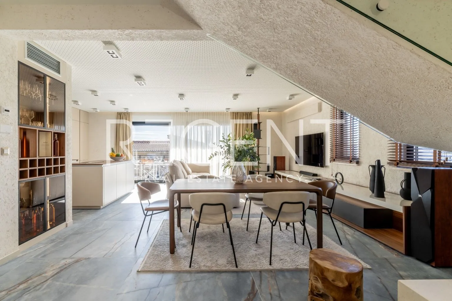 split, kaštel lukšić - luksuzni penthouse 110 m2 s terasom - slika 3