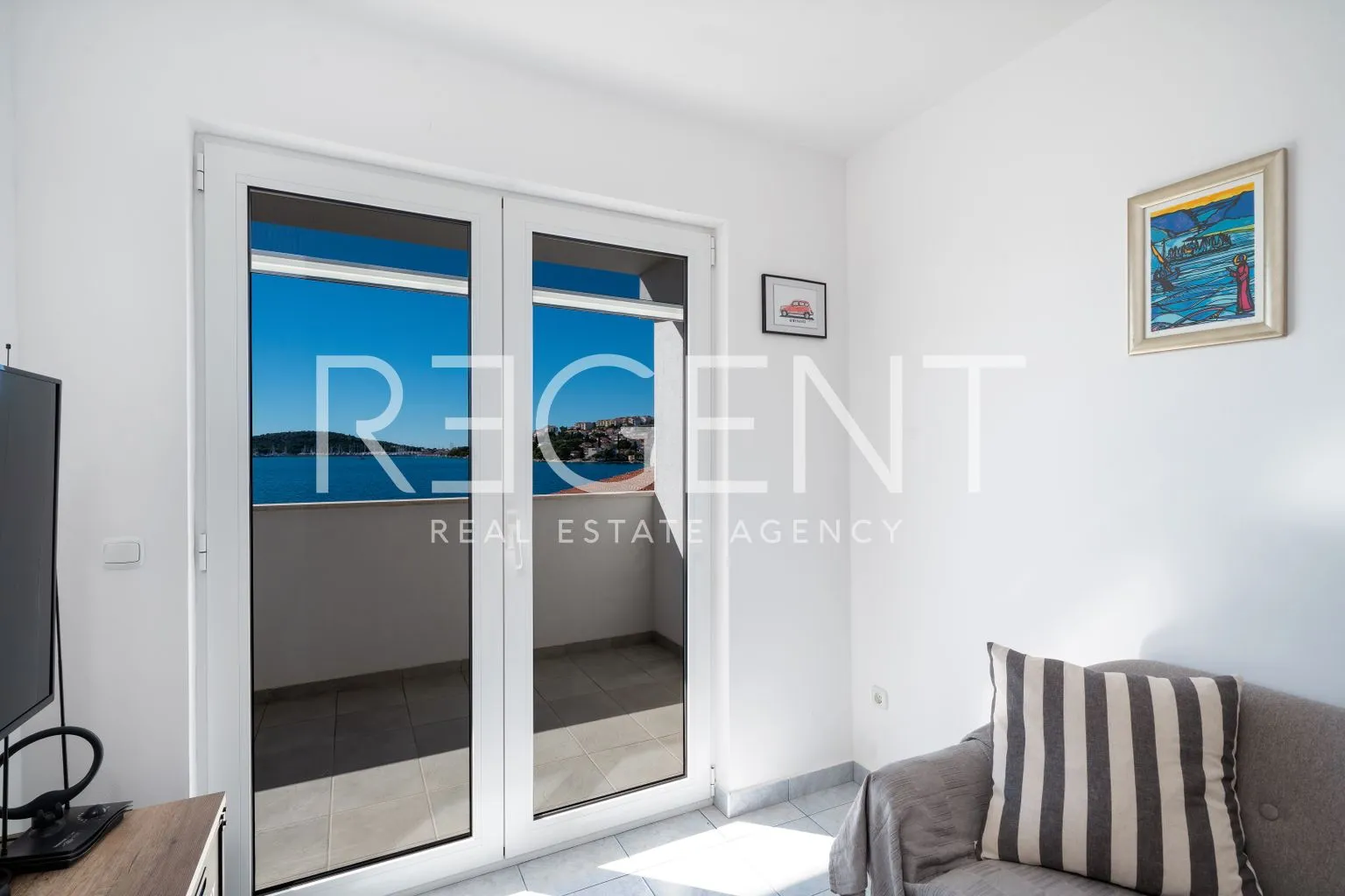 šibenik, rogoznica - kuća sa šest apartmana - slika 6