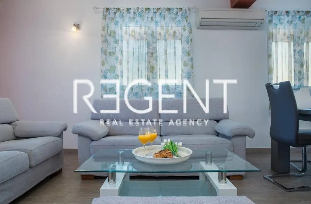istra, fažana- vila s bazenom 180 m2 - slika 17