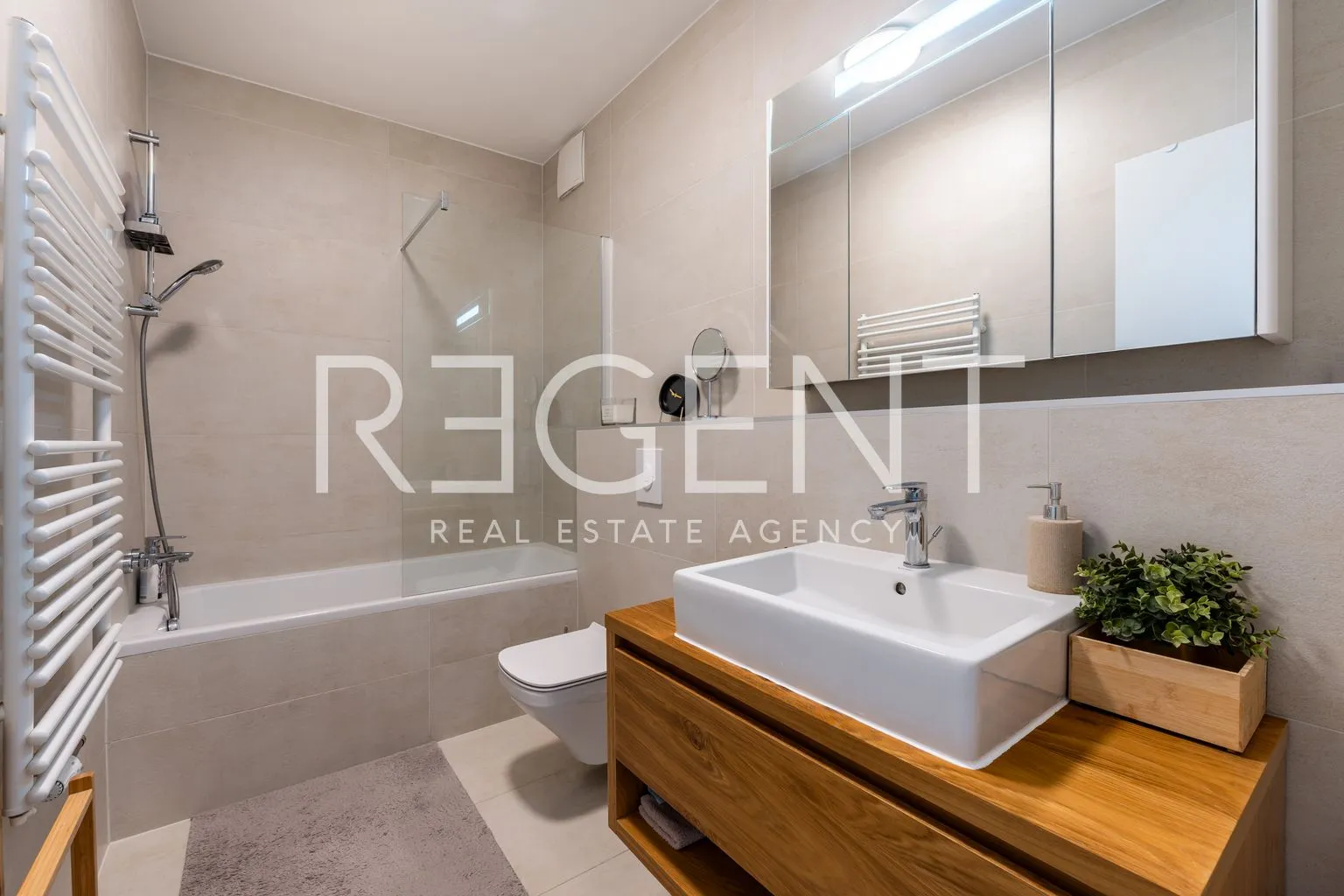 stan 112 m², vrbani — 3 spavaće sobe, balkon, 2 garaže - slika 7