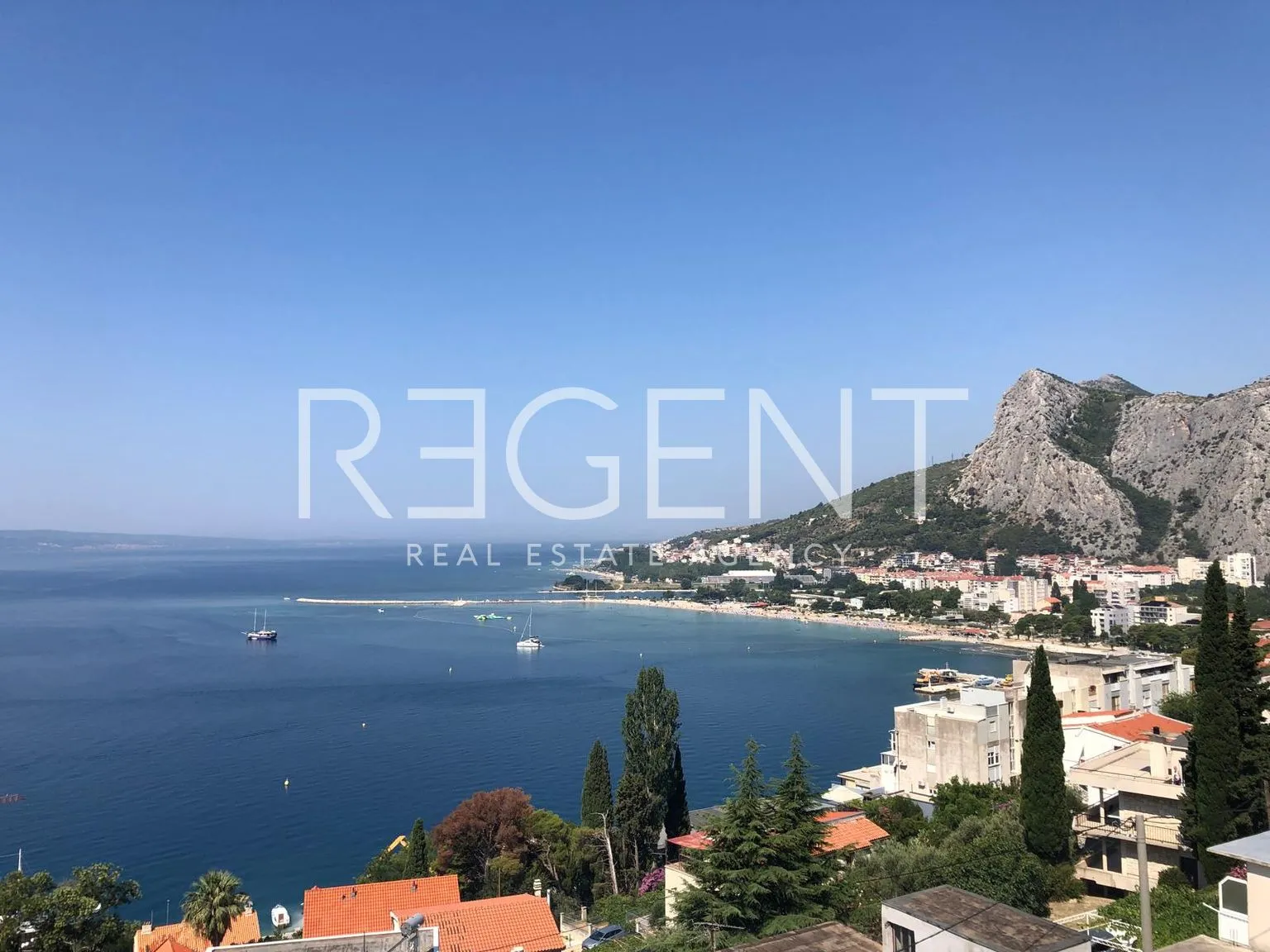 omiš, borak – građevinsko zemljište s projektom vile i bazenom - slika 6