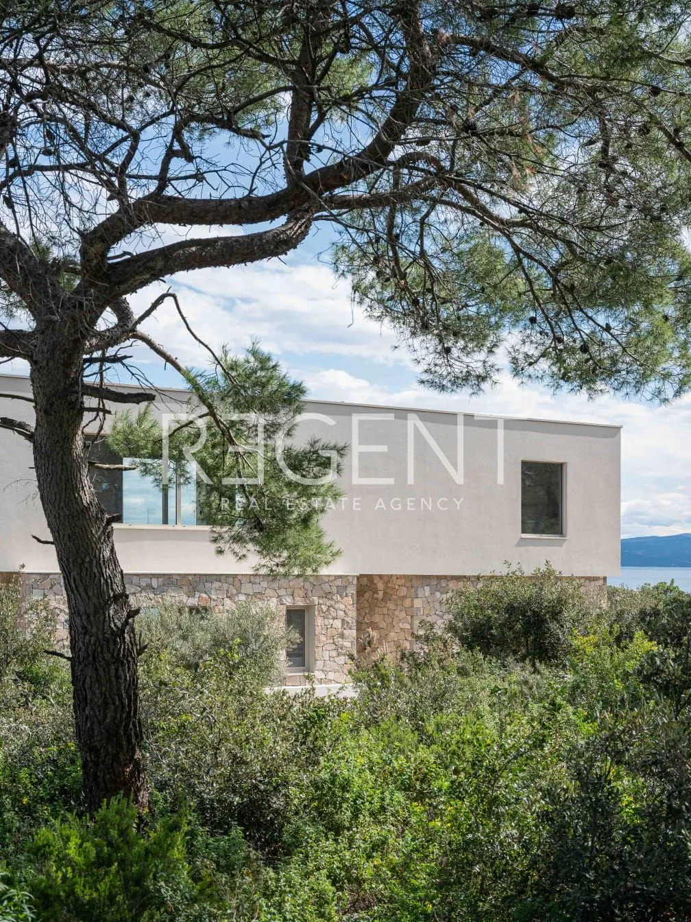 šolta - moderna vila s bazenom - slika 9