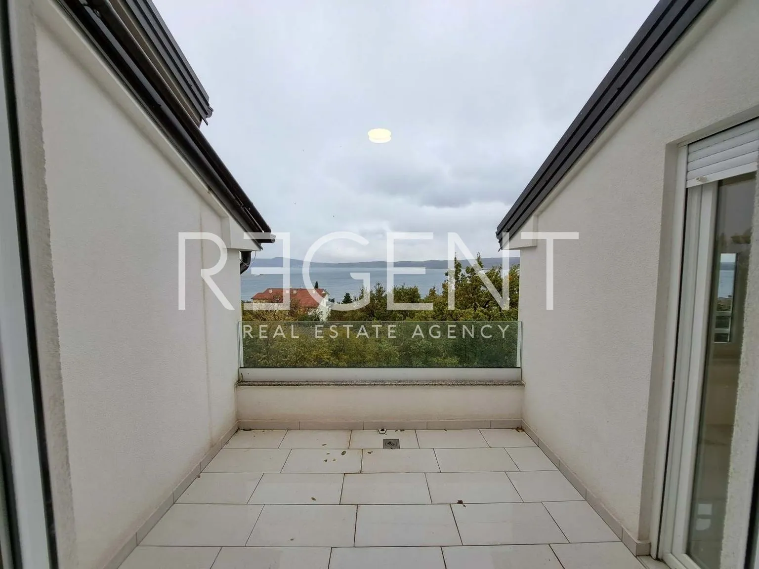 crikvenica - trosoban stan 52 m2 novogradnja - slika 9