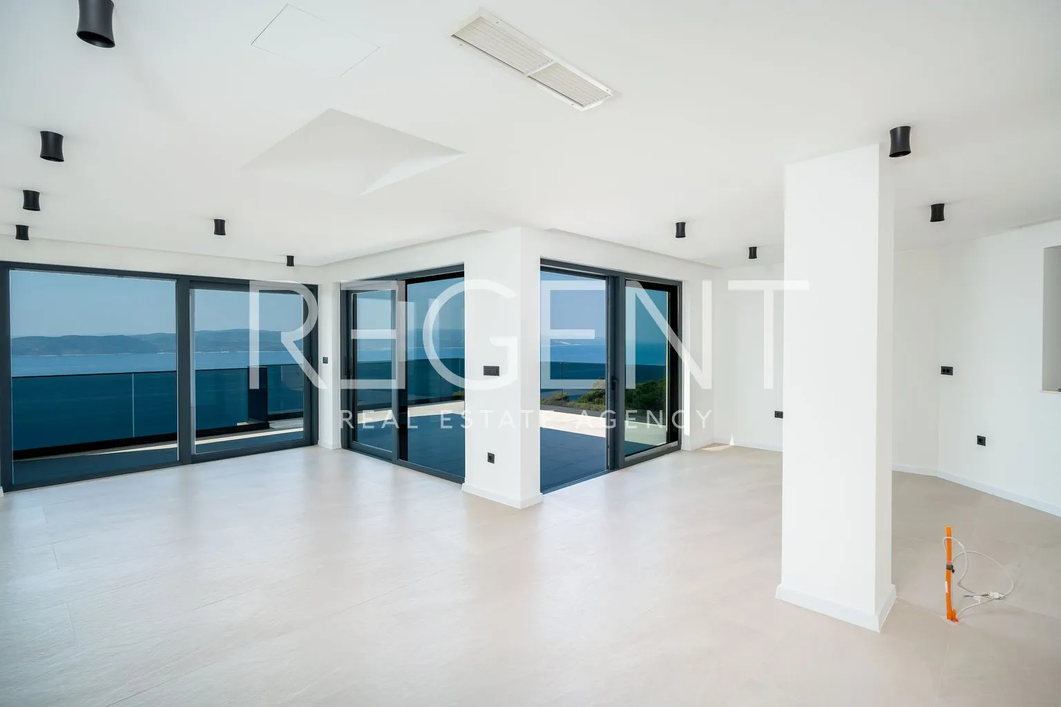 makarska, brela - luksuzna vila s panoramskim pogledom na more 317 m2 - slika 17