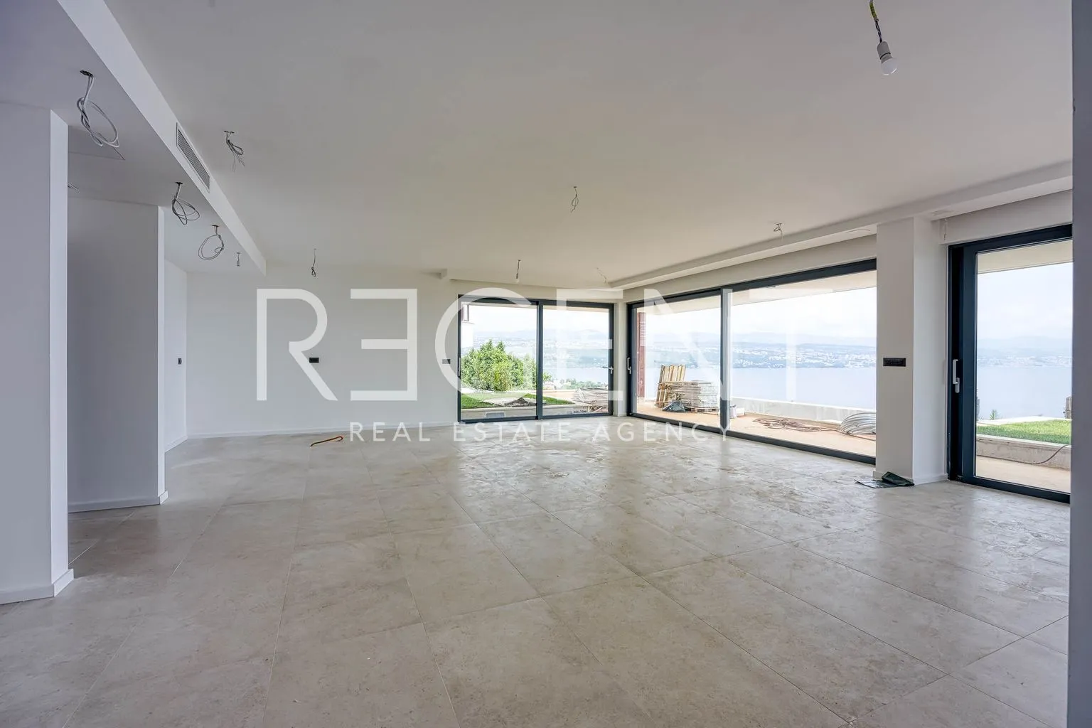 kvarner, opatija - luksuzan stan s bazenom, novogradnja 200 m2 - slika 2