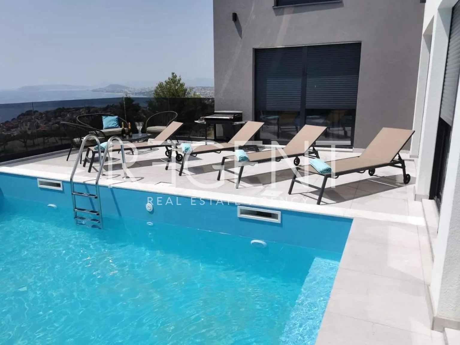 split, podstrana – zapanjujuća villa s pogledom na more 250 m2 - slika 10