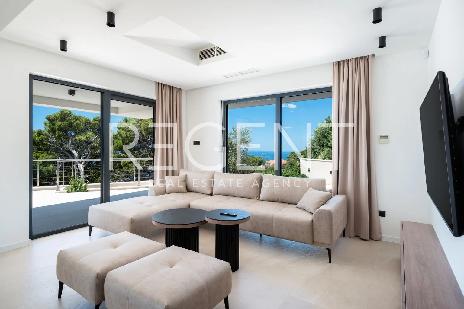 makarska, brela - luksuzna vila s panoramskim pogledom na more 317 m2 - slika 4