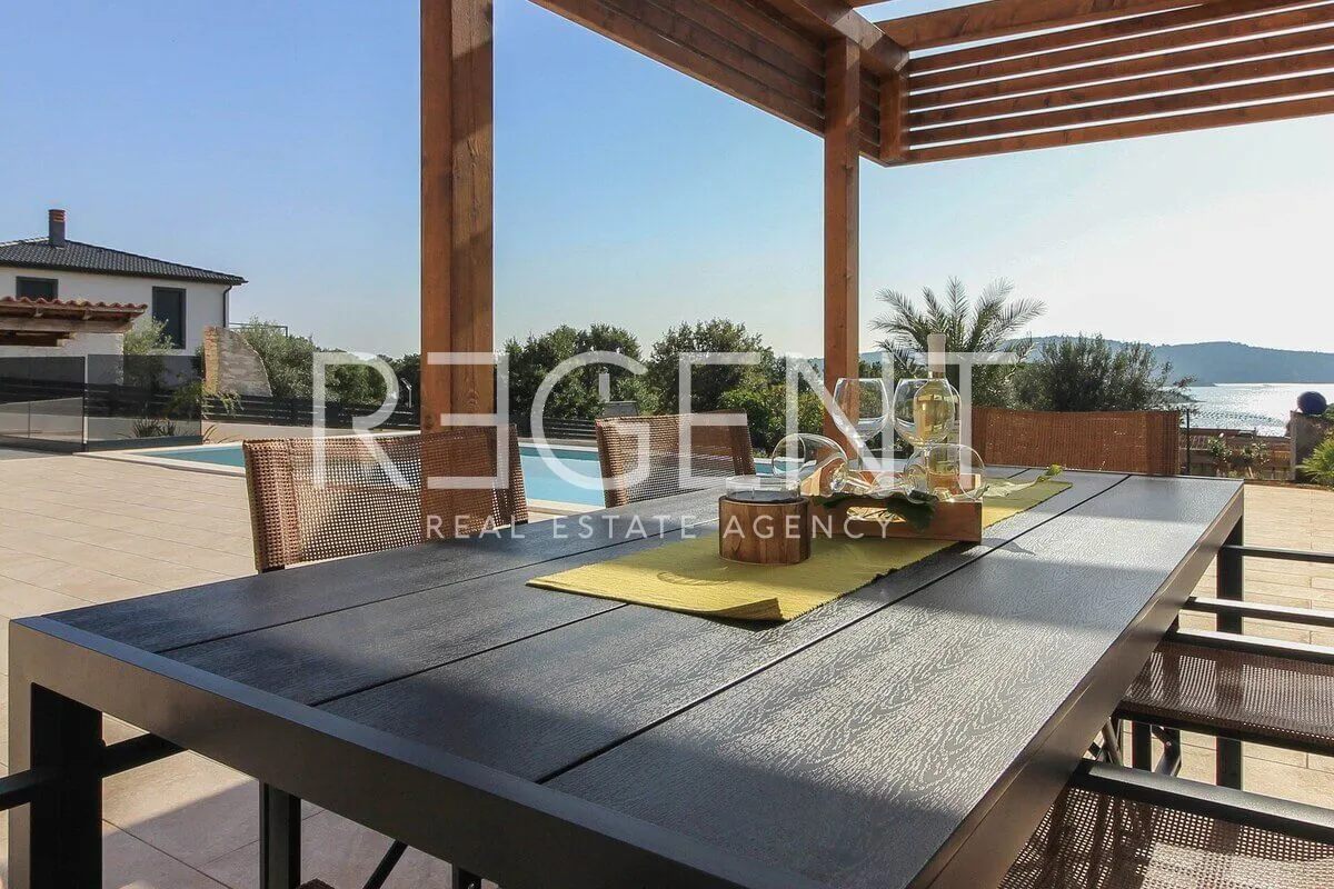 istra, medulin - prekrasna villa s wellnessom nkp 190 m2 nadomak mora - slika 19