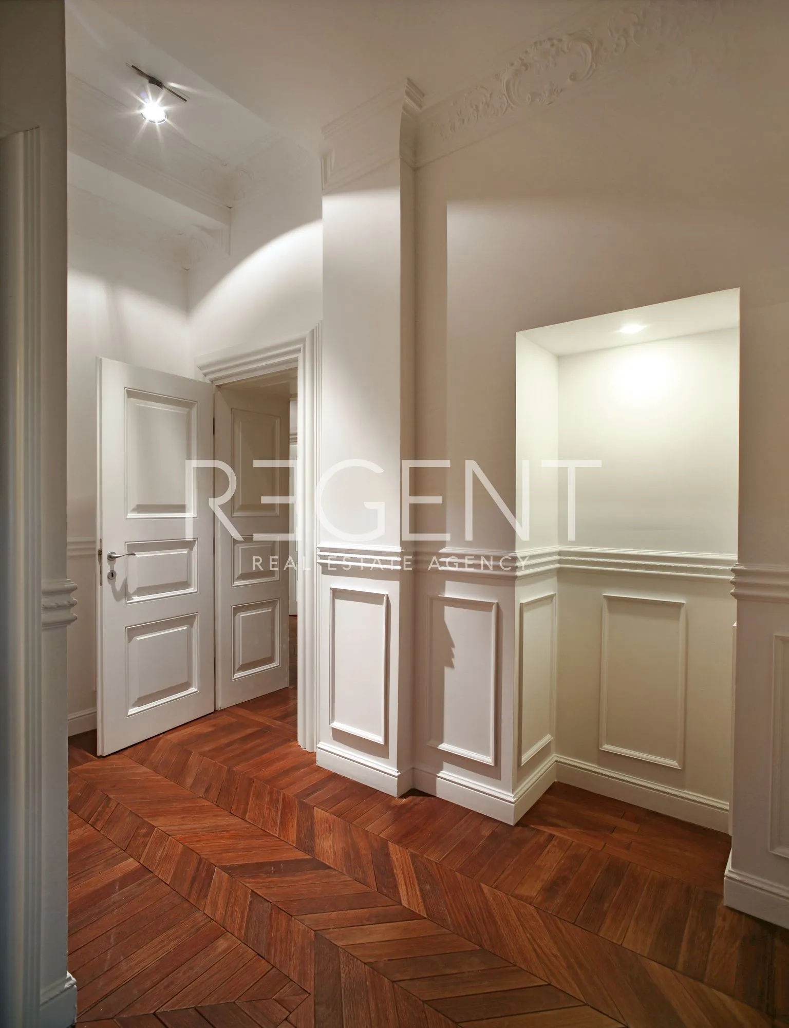 zagreb, donji grad, marulićev trg – luksuzan ured od 280 m² - slika 21