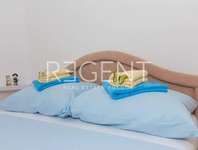 split, žnjan - trosoban stan sa loggiom - slika 7