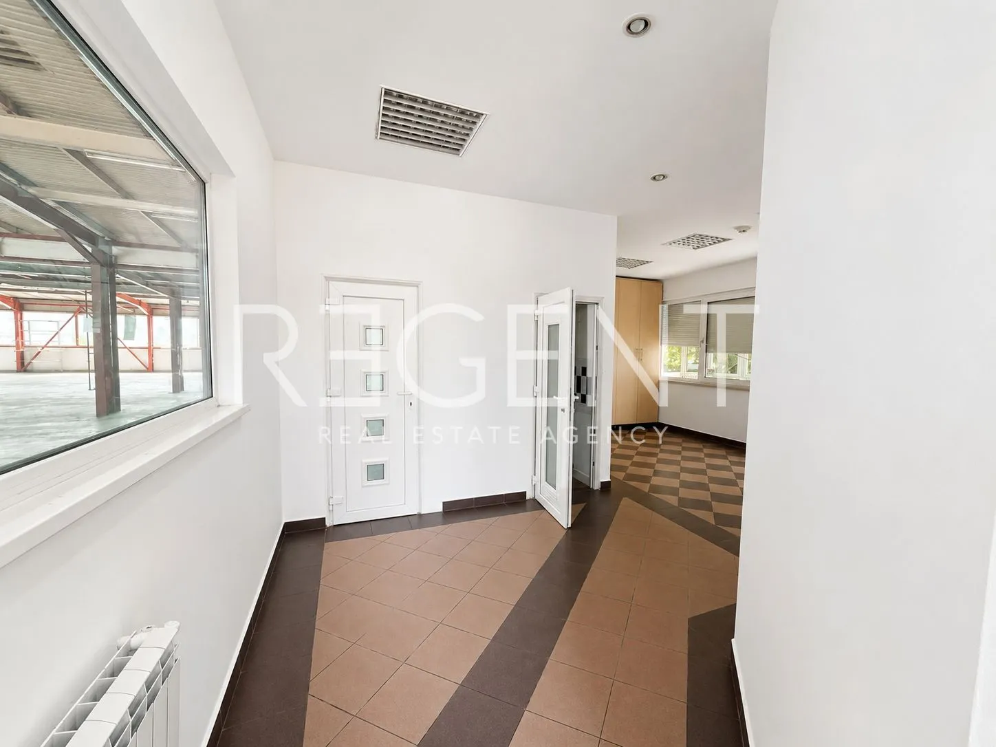 hala 1.100 m² za najam, zagreb, buzin — uredski prostori, parking - slika 9