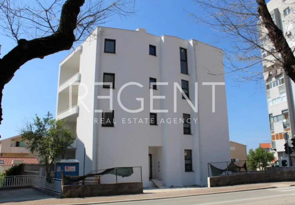 makarska - penthouse 117 m2 u novogradnji - slika 2