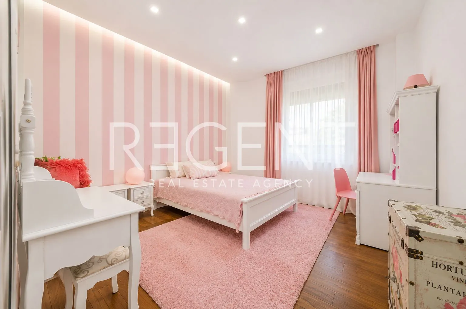 kuća 370 m², maksimir — 4 spavaće sobe, vrt, garaža - slika 8
