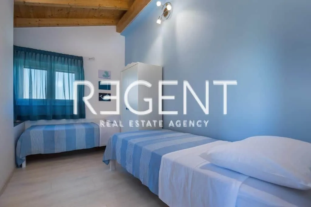 istra, fažana- vila s bazenom 180 m2 - slika 7