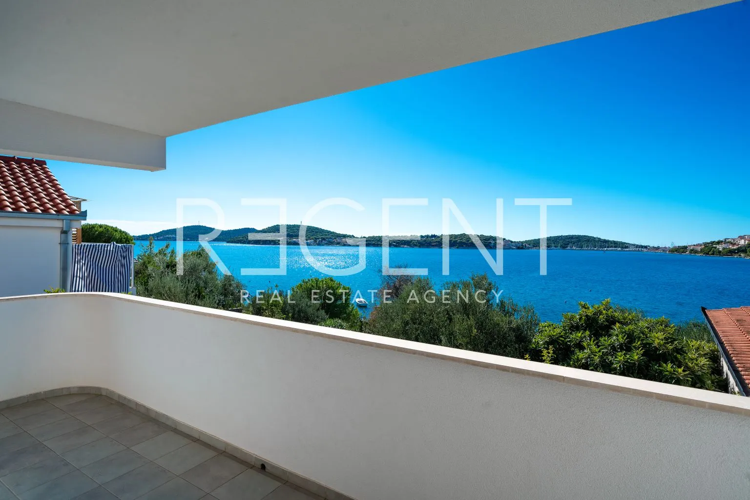 Šibenik, Rogoznica - Kuća sa šest apartmana - Zatoglav, Rogoznica
