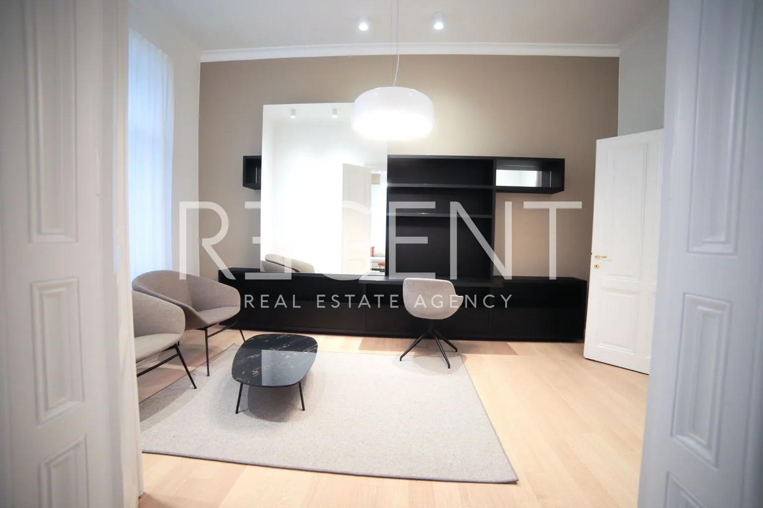 zagreb, centar - moderan peterosoban stan 190 m2 - slika 2