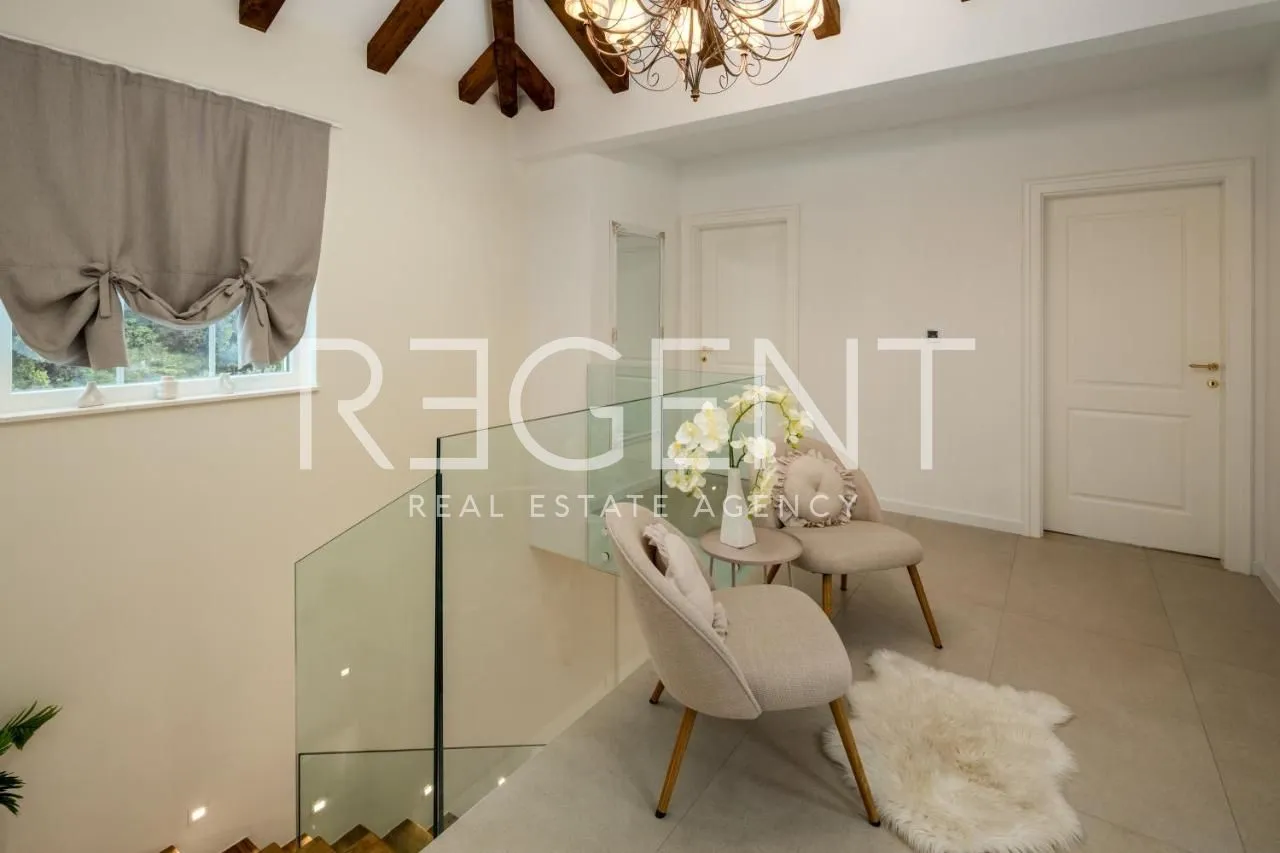 rogoznica, ražanj - autentična vila s pogledom na more - slika 21