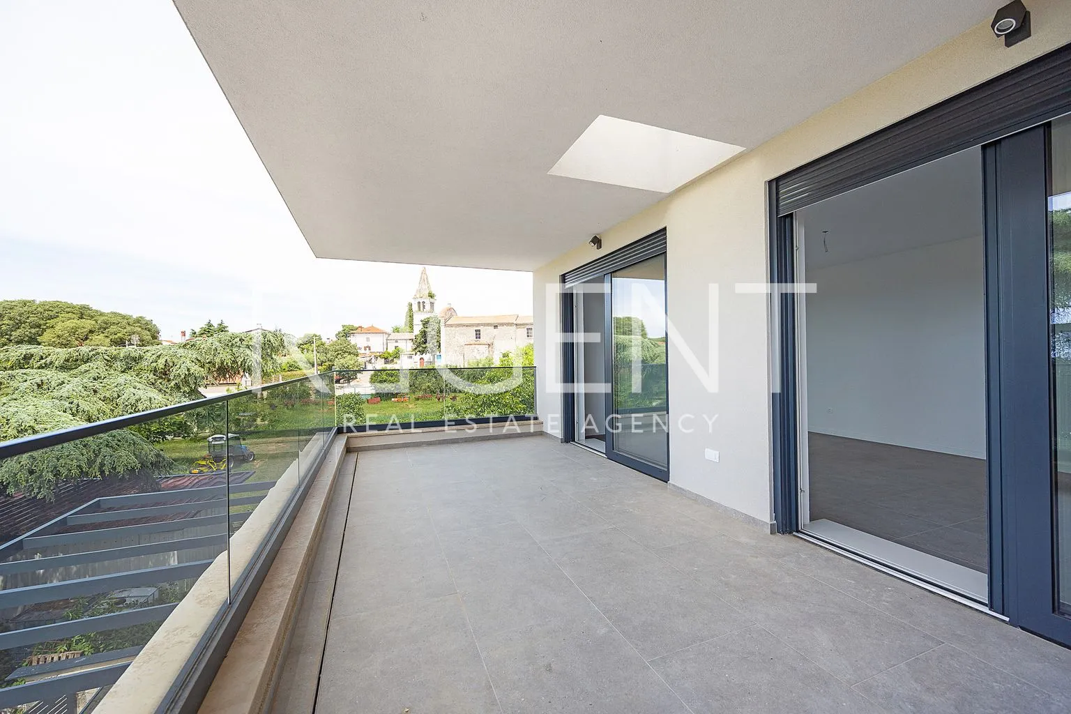 istra, tar - ekskluzivan penthouse s krovnom terasom u novogradnji 130 m2 - slika 7