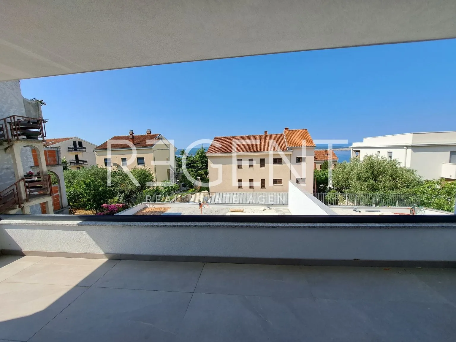 crikvenica, dramalj - moderan četverosoban stan s bazenom, novogradnja - slika 9