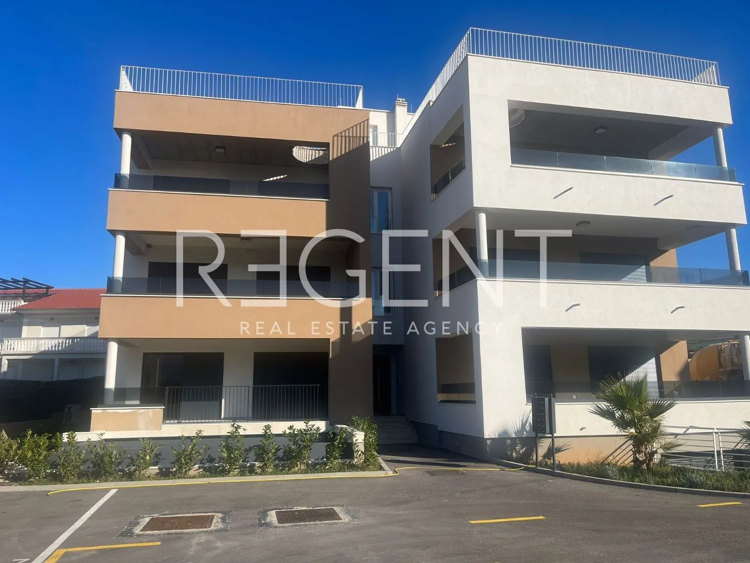 zadar, sukošan - luksuzan trosoban stan 110 m2 novogradnja - slika 5
