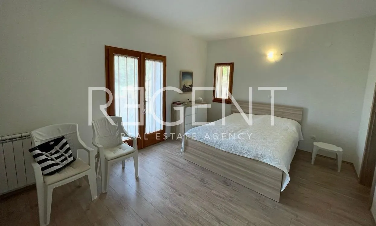 hvar, vrbanj – prostrana kamena kuća s apartmanom - slika 8