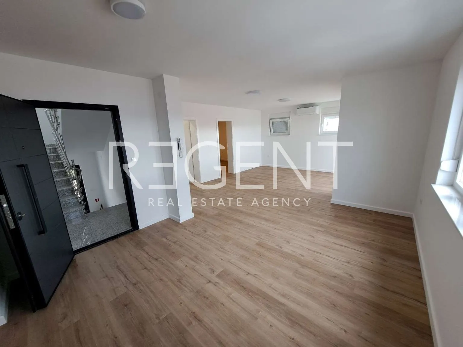 Crikvenica, Lunkovo- Četverosoban stan 123 m2, novogradnja
