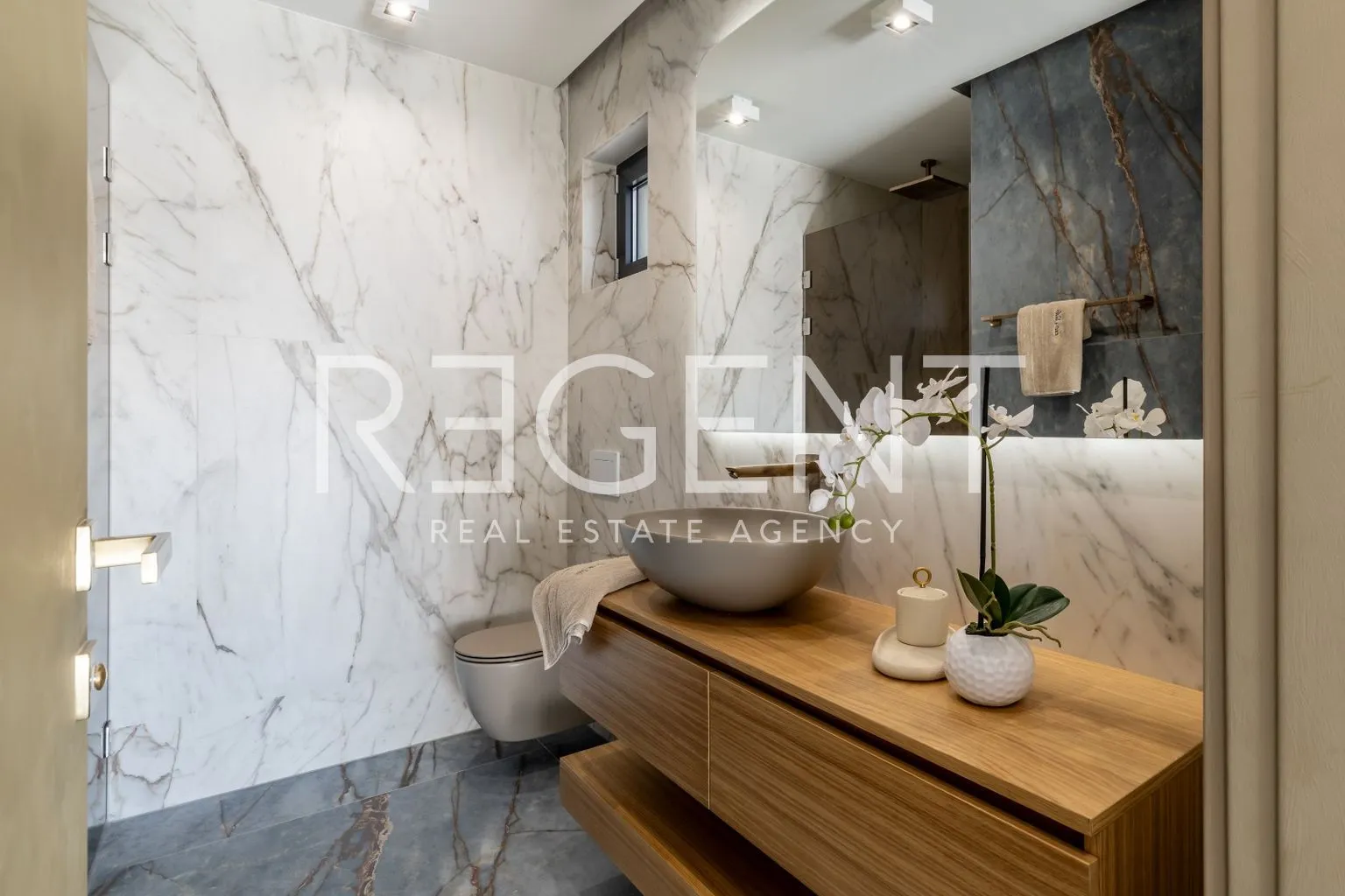 split, kaštel lukšić - luksuzni penthouse 110 m2 s terasom - slika 25
