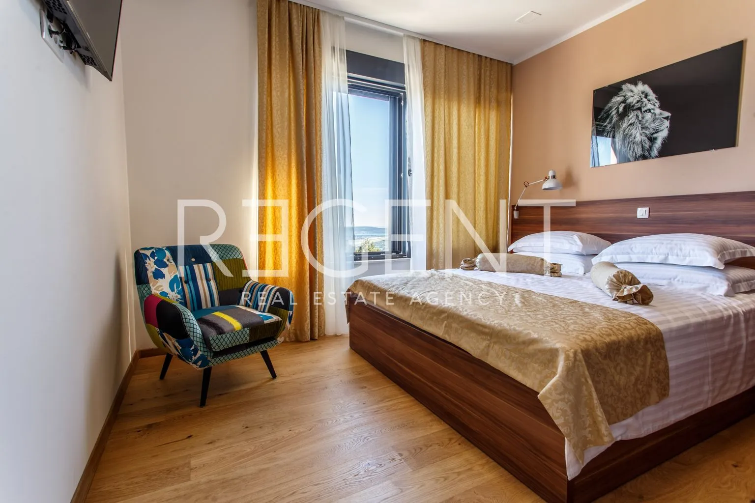 vila 232 m², kaštel stari — 4ss, grijani bazen, pogled na more - slika 22