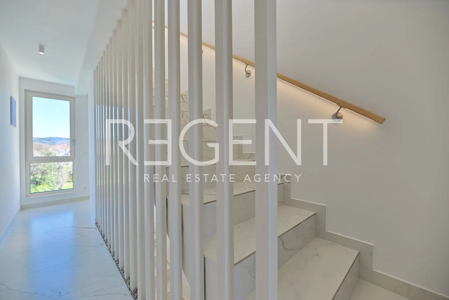 seget vranjica – moderna duplex vila s dva bazena i pogledom na more - slika 36