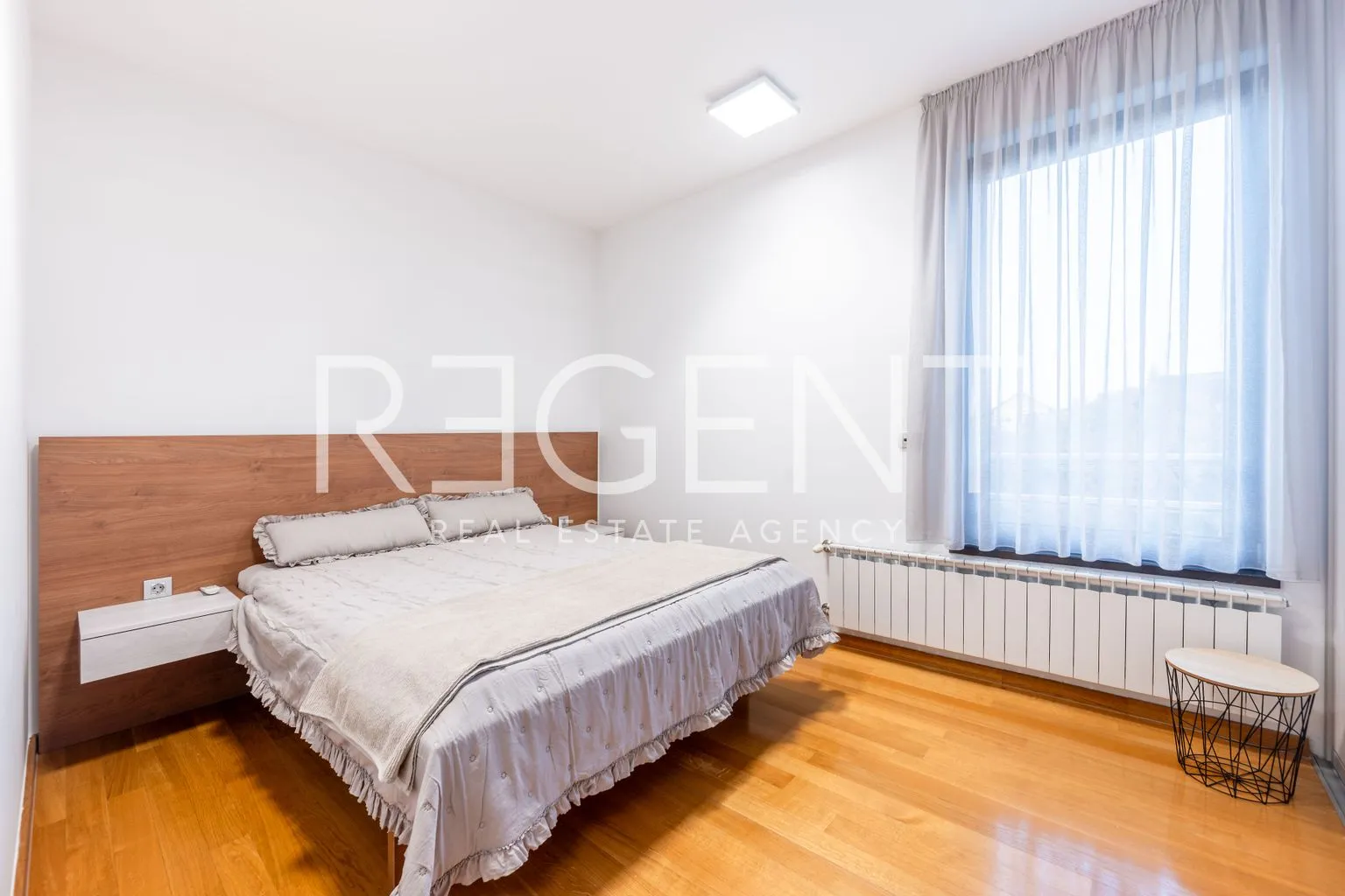 zagreb, srebrnjak – uređen trosoban penthouse za najam - slika 7