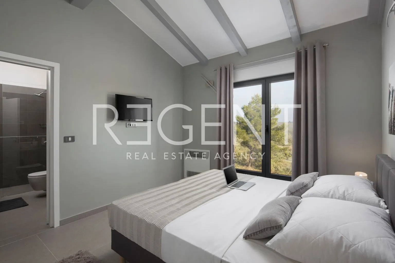 vila 250 m², vodnjan-okolica — bazen 78 m², okućnica 1600m2 - slika 12