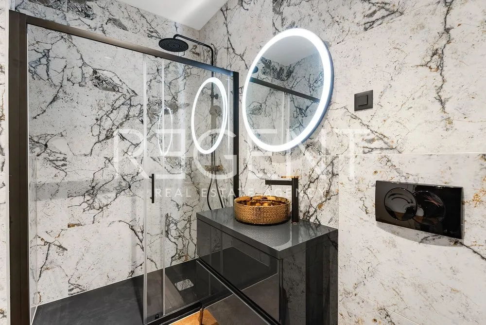 split, strožanac - moderna vila s pogledom na more, bazenom i pomoćnim objektom 50 m2 - slika 5