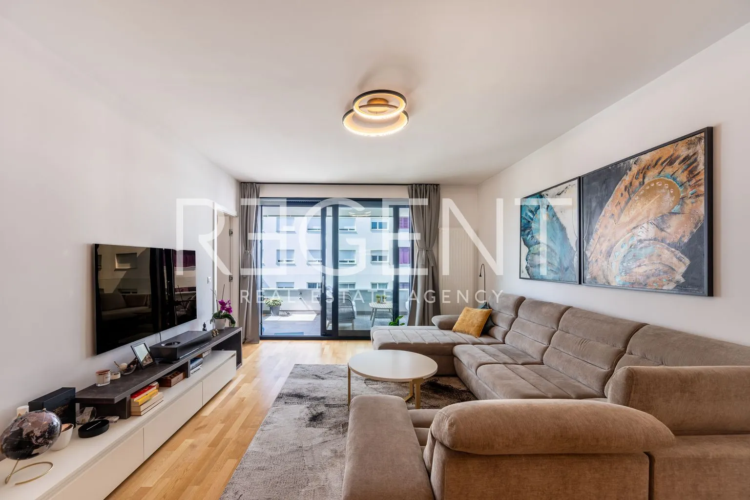stan 112 m², vrbani — 3 spavaće sobe, balkon, 2 garaže - slika 2