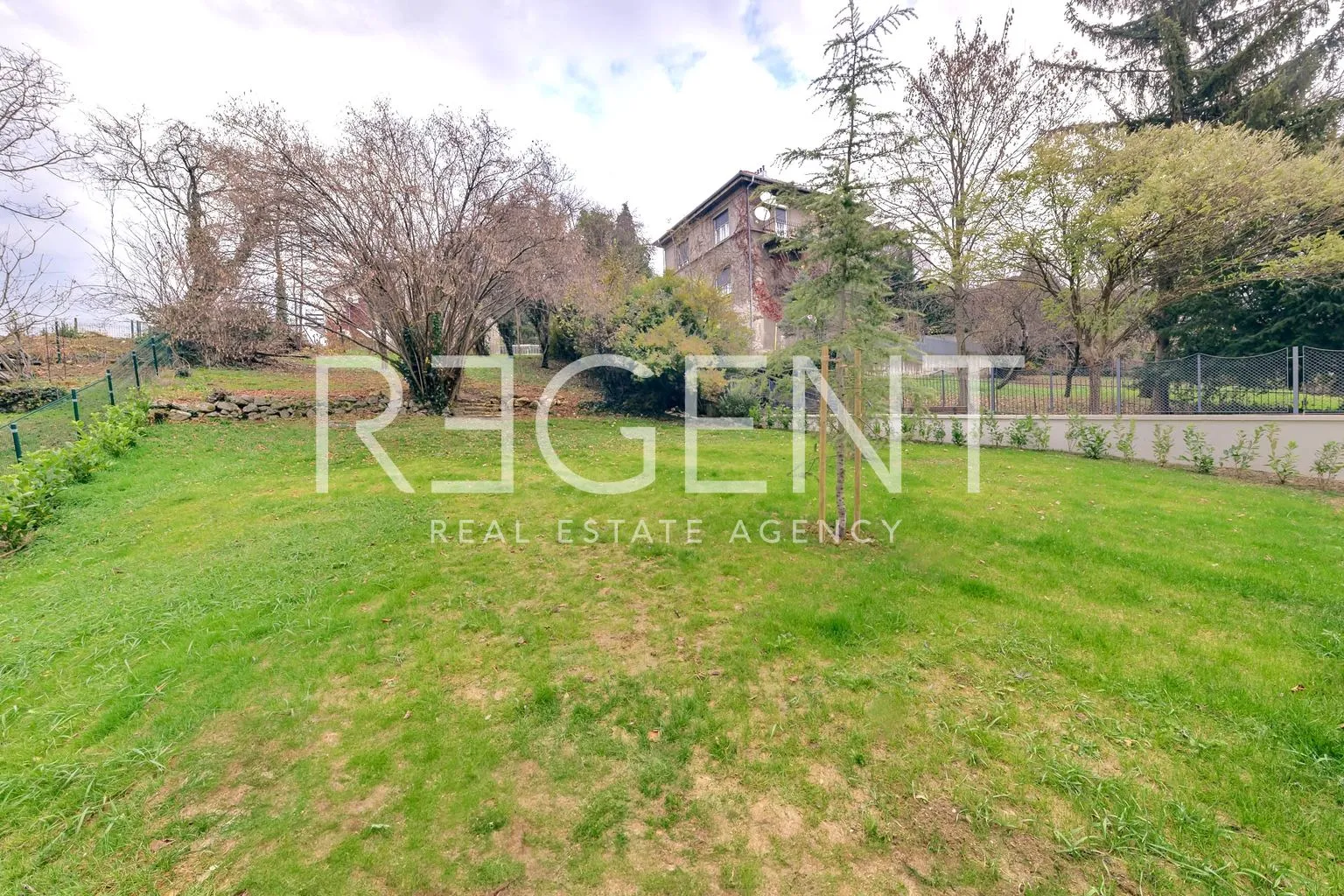 zagreb, britanski trg - luksuzan četverosoban stan s vrtom 198 m2 - slika 5