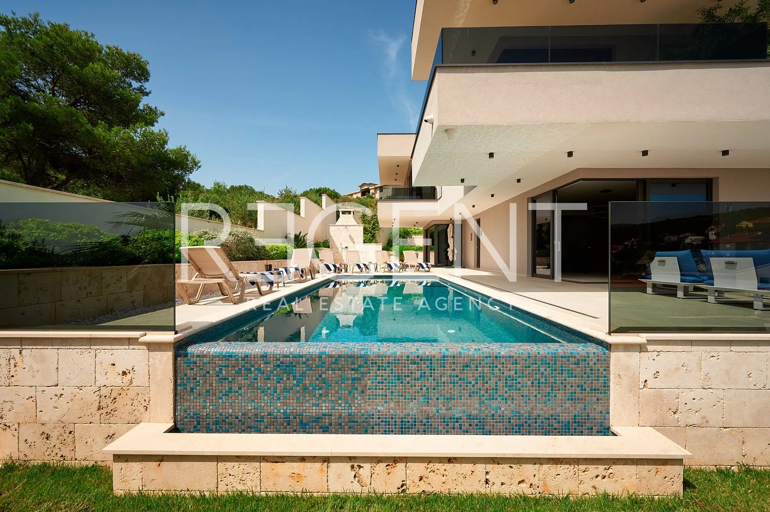 marina hills resort- vila 400 m², 4 ss, bazen 30 m², 150 m od mora - slika 2