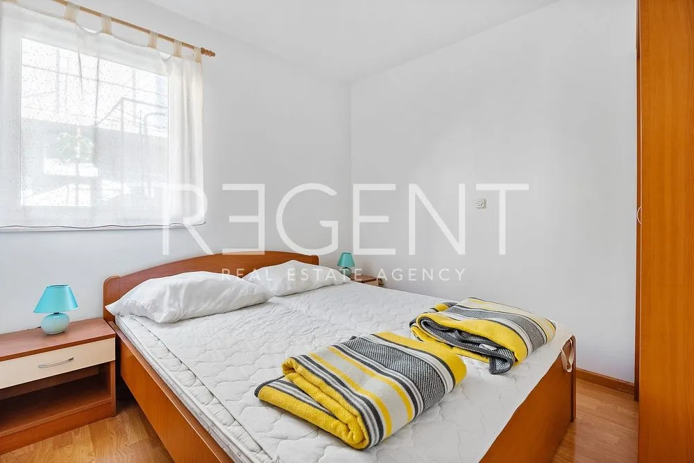 makarska, centar - apartmanska kuća u blizini centra bruto površine 186 m2 - slika 11