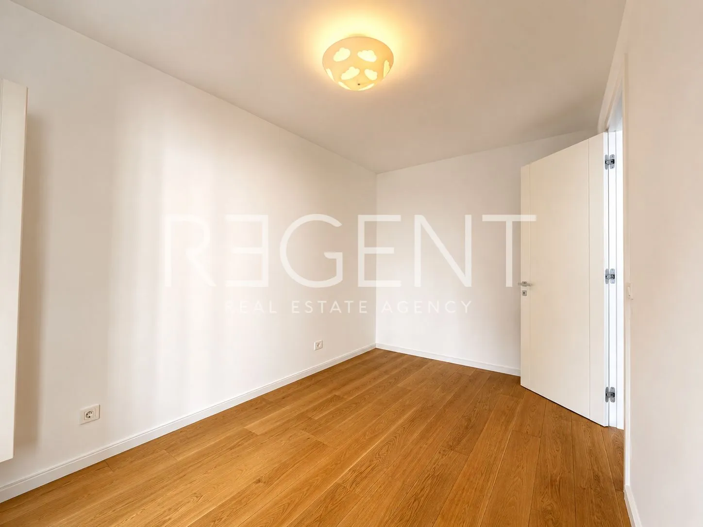 stan 58 m², trnje — 2s, loggia, garažno mjesto - slika 5