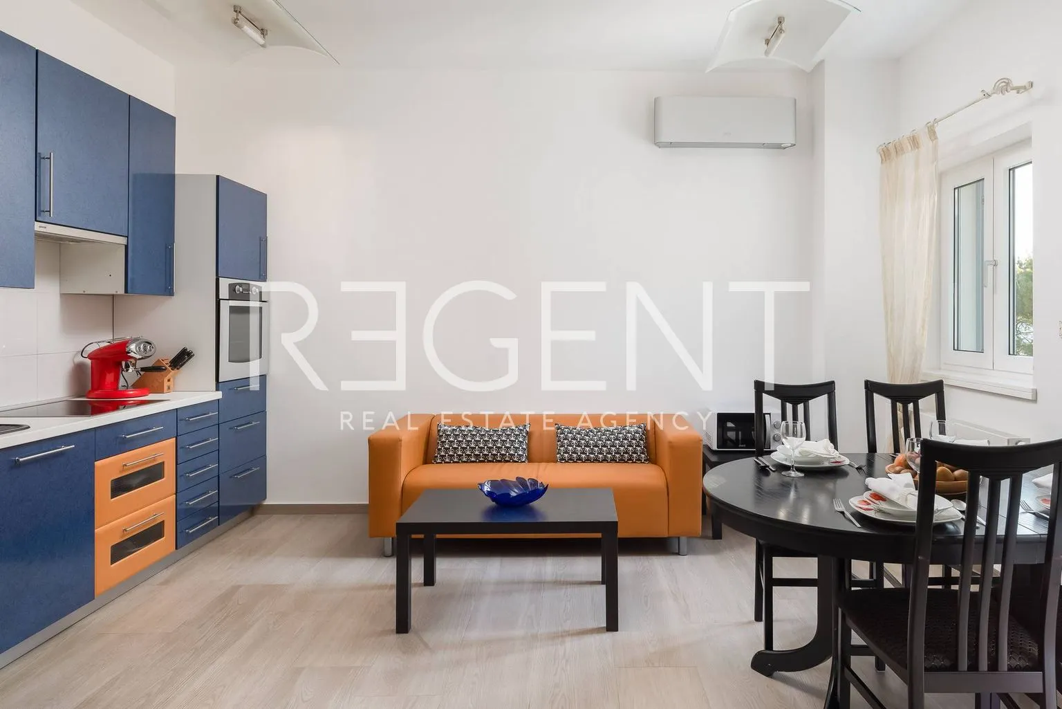 šibenik - prekrasna luksuzna vila uz more 1000 m2 - slika 35
