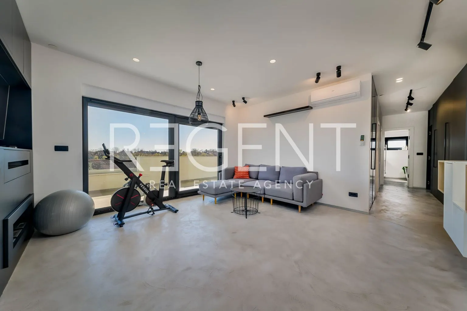 Zagreb, Remete: Luksuzni penthouse 105m2 za najam
