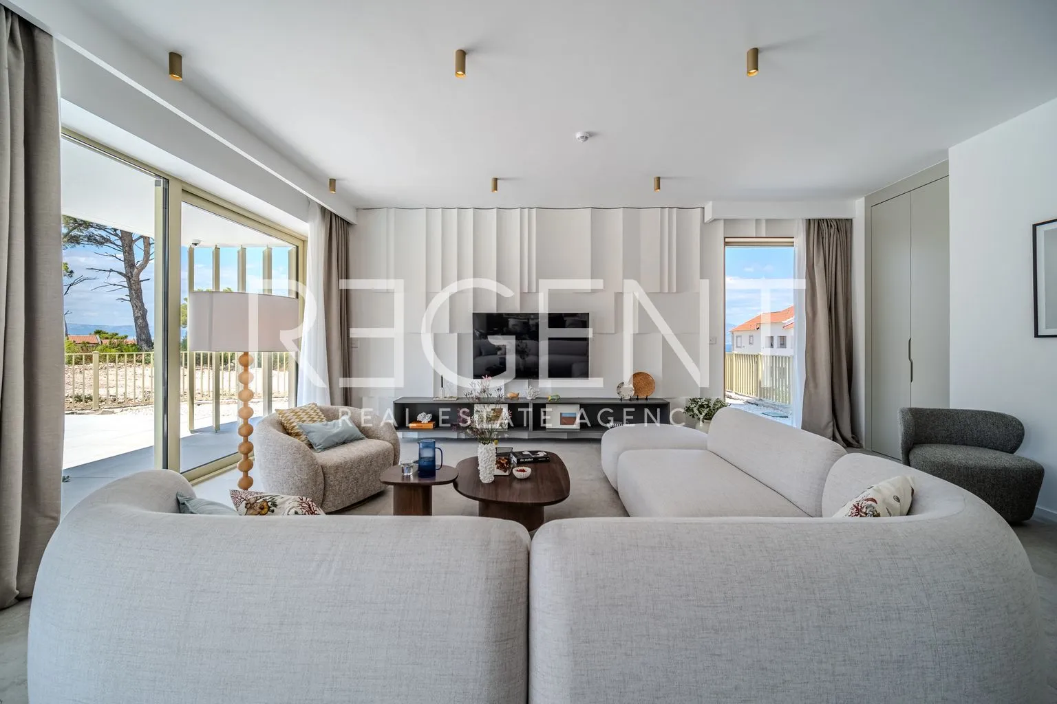 brač, sutivan - predivna vila u blizini mora 274m2 - slika 8