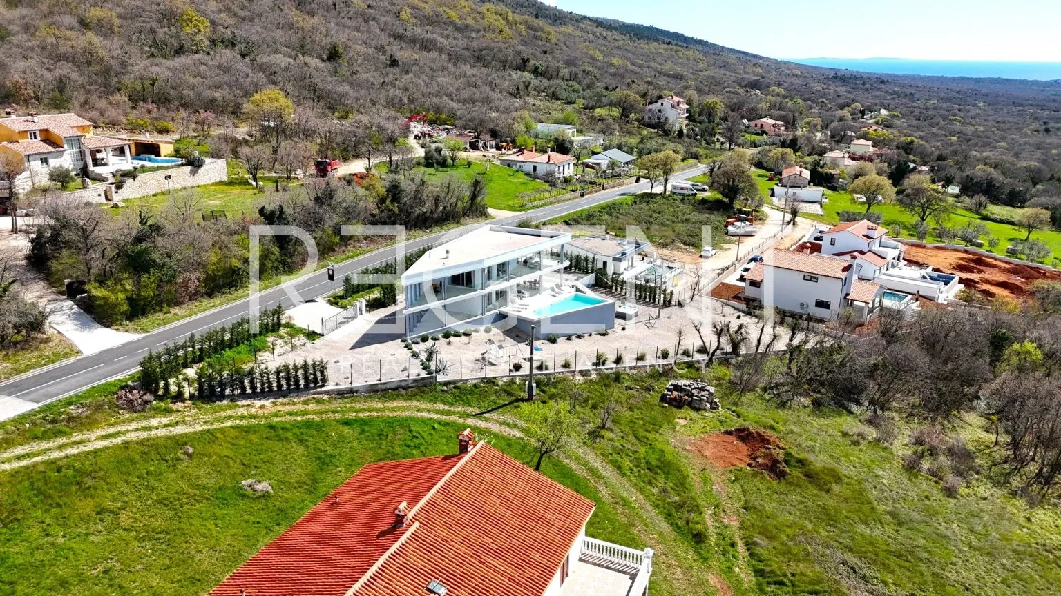 Istra, Labin - Luksuzna vila suvremenog dizajna s pogledom na more 225 m2