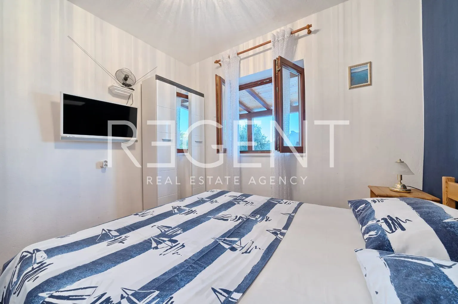 rogoznica, ražanj - kamena villa s bazenom i pogledom na more - slika 7
