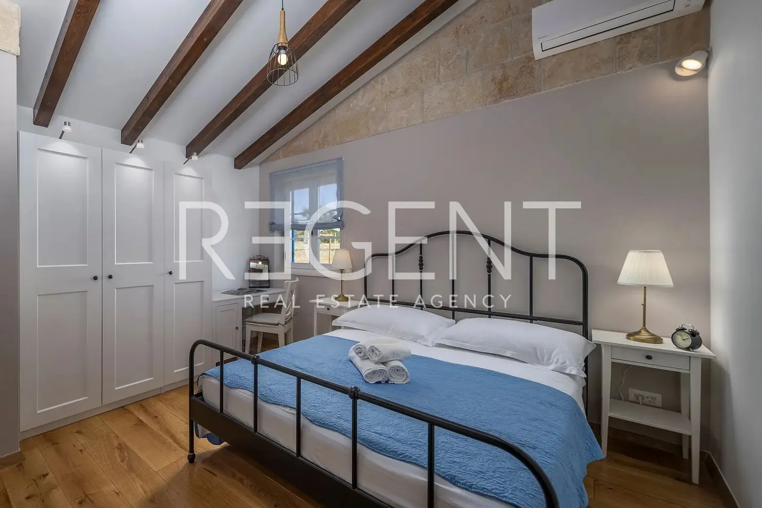 zadar, sv. filip i jakov - rustikalna vila na zemljištu od 30.000 m² - slika 11
