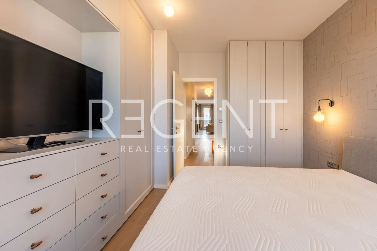 zagreb, trešnjevka - dizajnerski penthouse s velikom garažom - slika 11