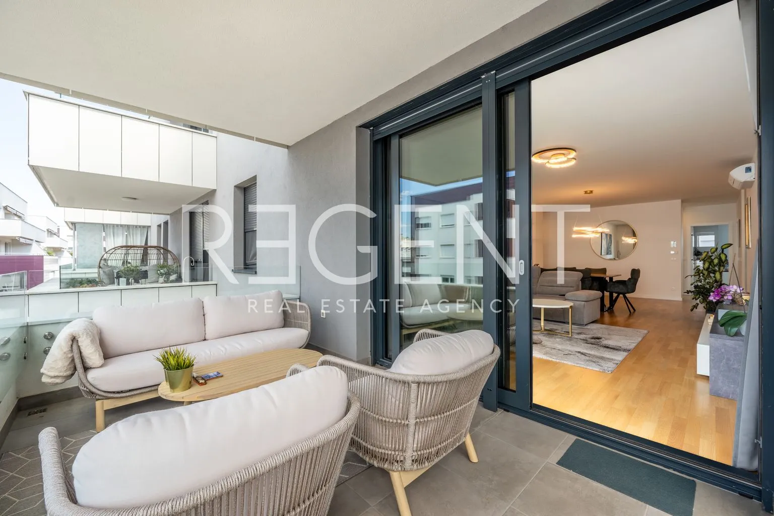 stan 112 m², vrbani — 3 spavaće sobe, balkon, 2 garaže - slika 5