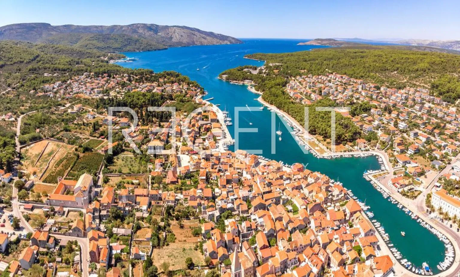 hvar, stari grad- poljoprivredno zemljište s pogledom na more, 14 962 m2 - slika 1
