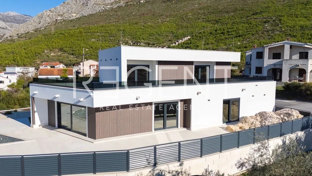 split, strožanac - moderna vila s pogledom na more, bazenom i pomoćnim objektom 50 m2 - slika 1